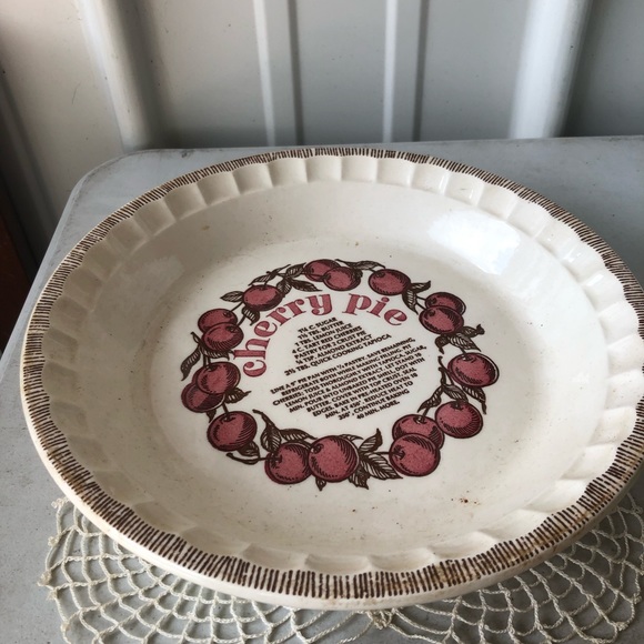 Vintage Royal Country Harvest Cherry 🥧 Pie Plate - Picture 3 of 6